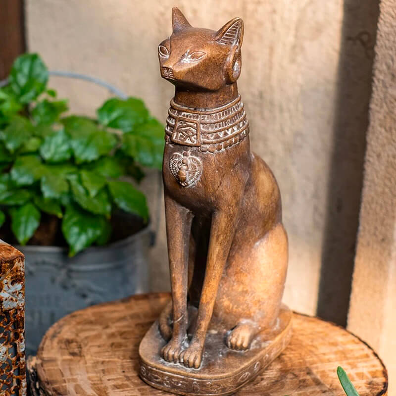 Statue Chat Image